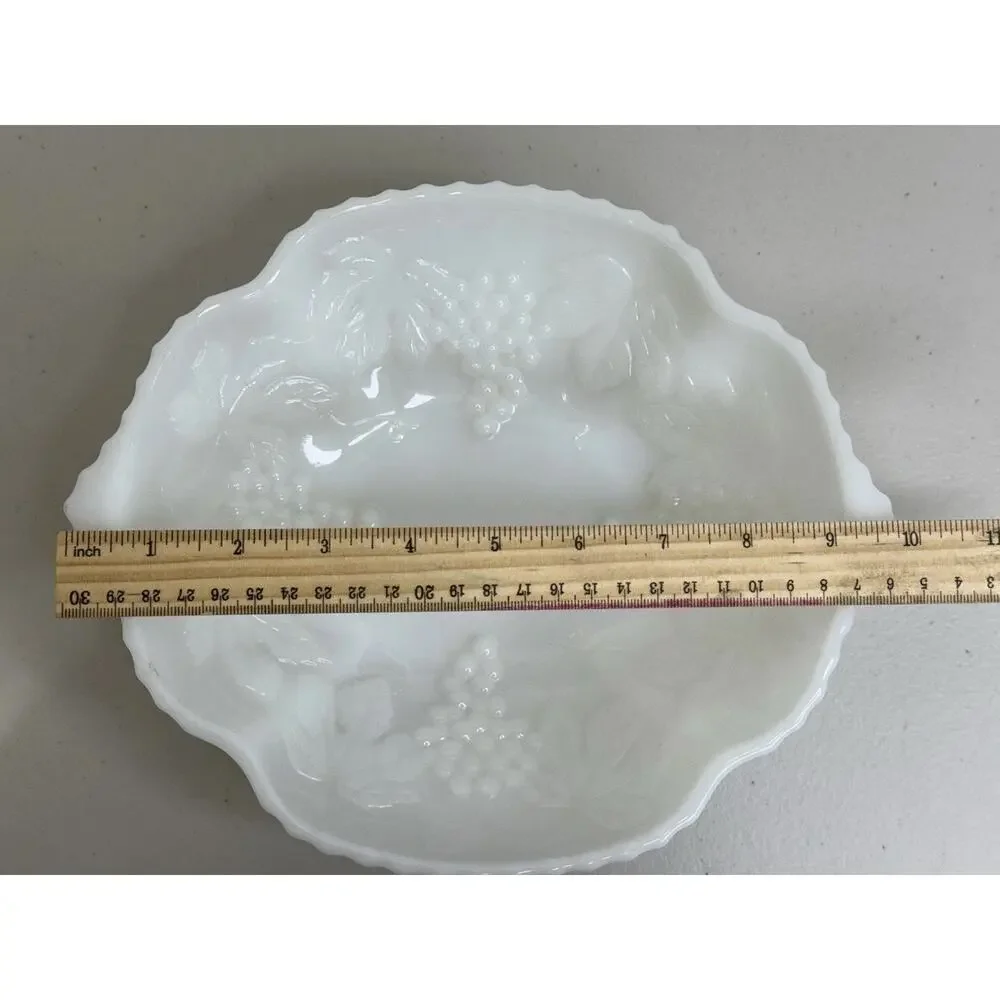 Vintage Anchor Hocking White Milk Glass Serving Bowl Grapes Pattern 10